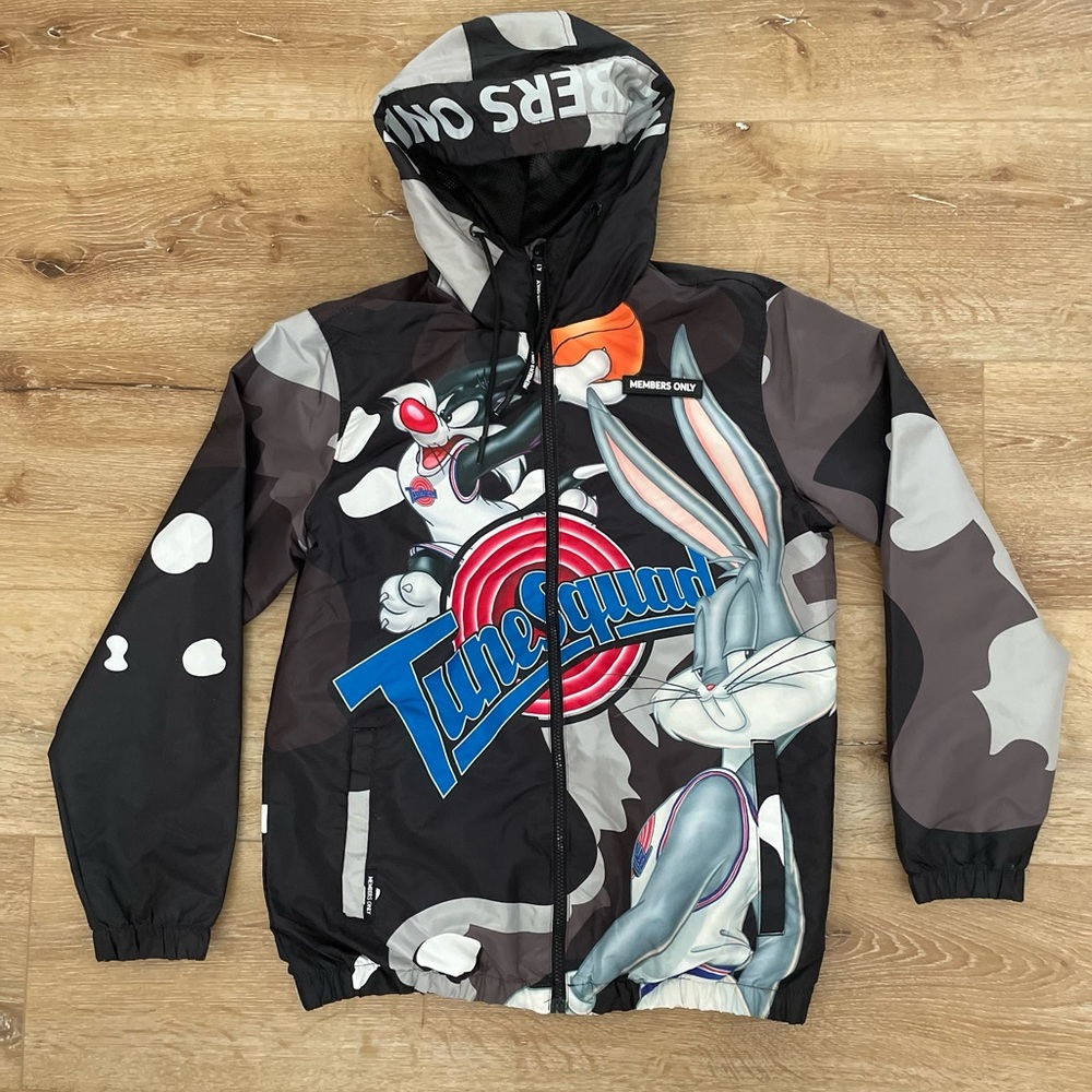 NWT Members Only Looney Tunes Special Editipn, Size S men’s